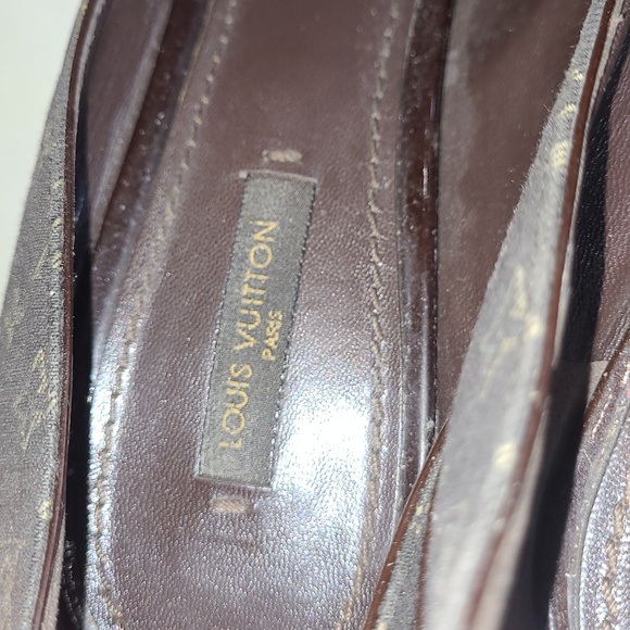 Louis Vuitton heels size 40 - Picture 9 of 12